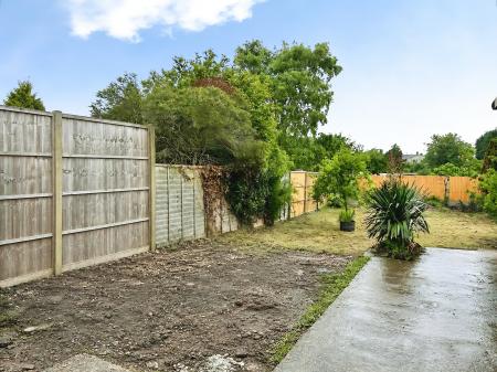 3 bedroom Semi-detached house to let in Woodland Avenue, Burbage, LE10