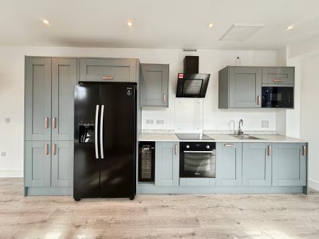 2 bedroom Flat to let in Upper Bond Street, Hinckley, LE10