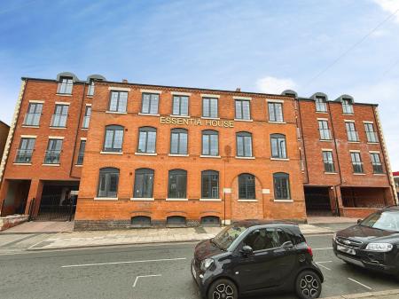 2 bedroom Flat to let in Upper Bond Street, Hinckley, LE10