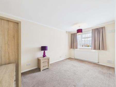 2 bedroom Detached bungalow for sale in Sutton Close, Hinckley, LE10