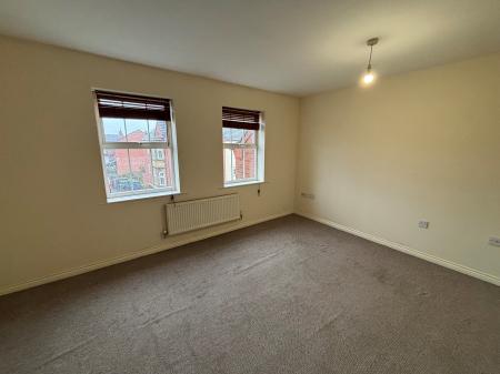 2 bedroom Flat to let in Praetor House, Upper Bond Street