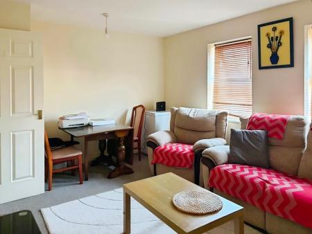 2 bedroom Flat to let in Praetor House, Upper Bond Street