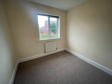 3 bedroom Semi-detached house to let in Bunneys Meadow, Hinckley, LE10