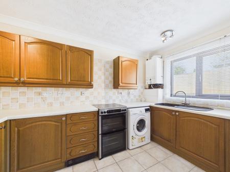 1 bedroom Flat for sale in Windsor Court, Burbage, LE10