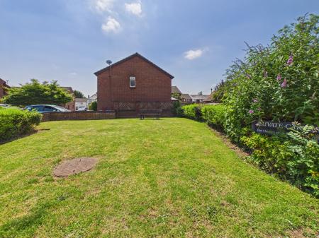 1 bedroom Flat for sale in Windsor Court, Burbage, LE10