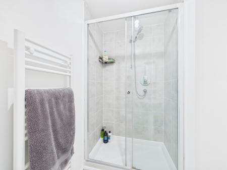 4 bedroom Detached house for sale in Maroon Drive, Burbage, LE10