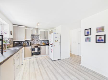 4 bedroom Detached house for sale in Maroon Drive, Burbage, LE10