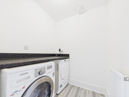 4 bedroom Detached house for sale in Maroon Drive, Burbage, LE10
