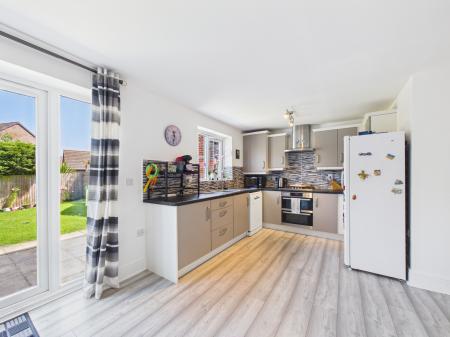 4 bedroom Detached house for sale in Maroon Drive, Burbage, LE10