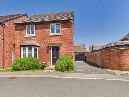 4 bedroom Detached house for sale in Maroon Drive, Burbage, LE10