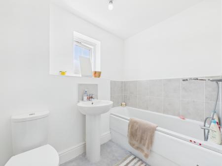 4 bedroom Detached house for sale in Maroon Drive, Burbage, LE10