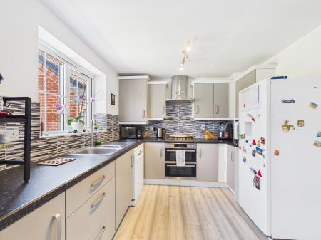 4 bedroom Detached house for sale in Maroon Drive, Burbage, LE10