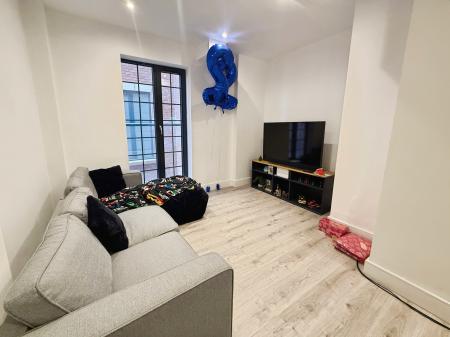 1 bedroom Flat to let in Upper Bond Street, Hinckley, LE10