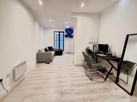1 bedroom Flat to let in Upper Bond Street, Hinckley, LE10