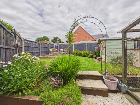 3 bedroom Semi-detached house for sale in St Marys Mews, Barwell, LE9