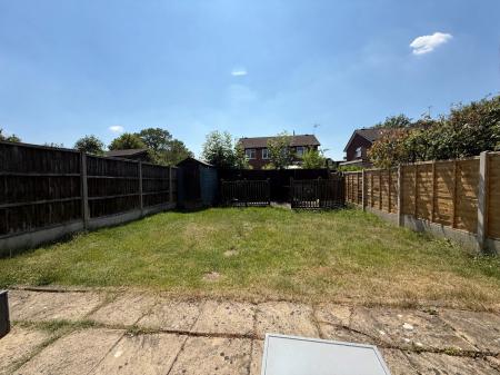 2 bedroom Semi-detached house to let in Stirling Avenue, Hinckley, LE10