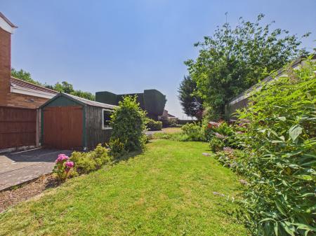3 bedroom Detached house for sale in Trinity Vicarage Road, Hinckley, LE10