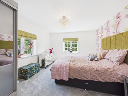 5 bedroom Detached house for sale in Desford Lane, Peckleton, LE9