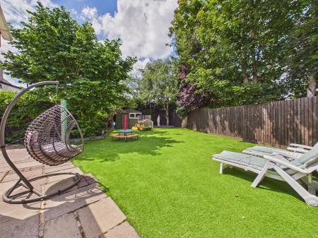 5 bedroom Detached house for sale in Desford Lane, Peckleton, LE9