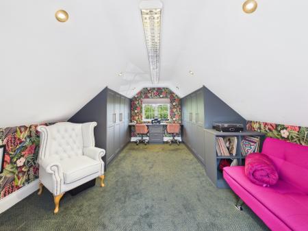 5 bedroom Detached house for sale in Desford Lane, Peckleton, LE9