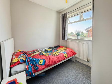 3 bedroom Semi-detached house to let in Outlands Drive, Hinckley, LE10