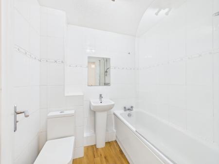 2 bedroom Terraced House for sale in Ashleigh Drive, Nuneaton, CV11