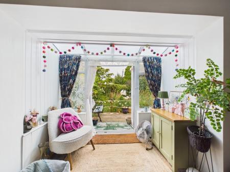 2 bedroom Detached bungalow for sale in St George's Avenue, Hinckley, LE10