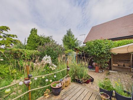 2 bedroom Detached bungalow for sale in St George's Avenue, Hinckley, LE10