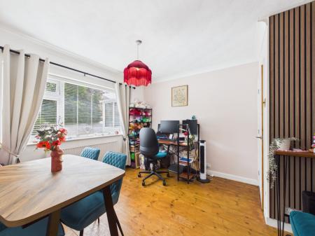2 bedroom Detached bungalow for sale in St George's Avenue, Hinckley, LE10