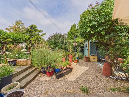 2 bedroom Detached bungalow for sale in St George's Avenue, Hinckley, LE10