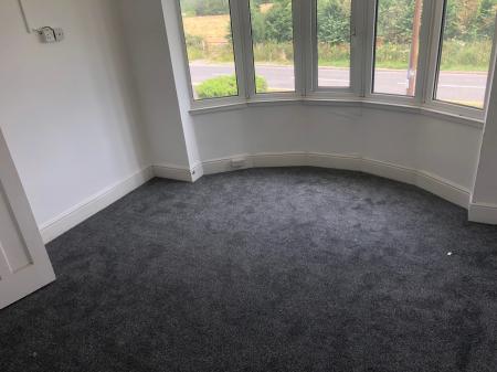4 bedroom Semi-detached house to let in Lutterworth Road, Burbage, LE10