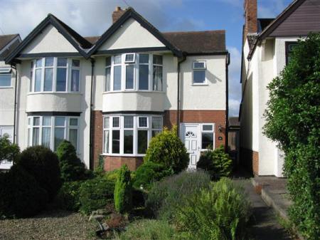 4 bedroom Semi-detached house to let in Lutterworth Road, Burbage, LE10