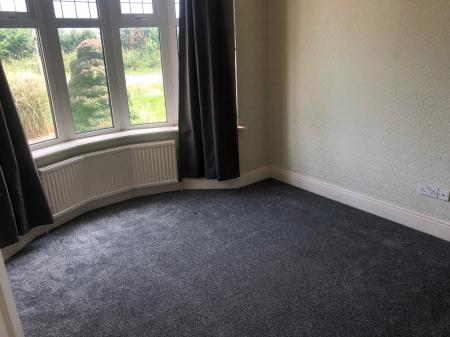 4 bedroom Semi-detached house to let in Lutterworth Road, Burbage, LE10