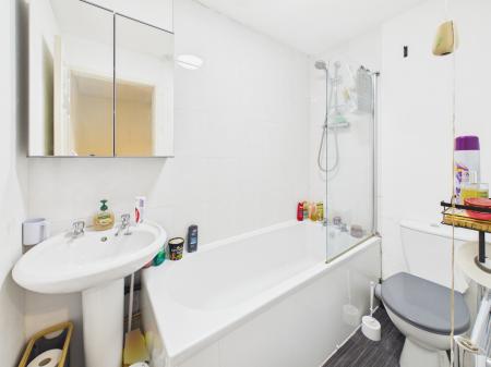 2 bedroom Terraced House for sale in Grange Drive, Burbage, LE10