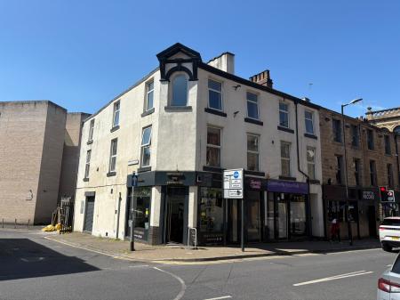 1 bedroom Studio flat to let in Hargreaves Street, Burnley, BB11