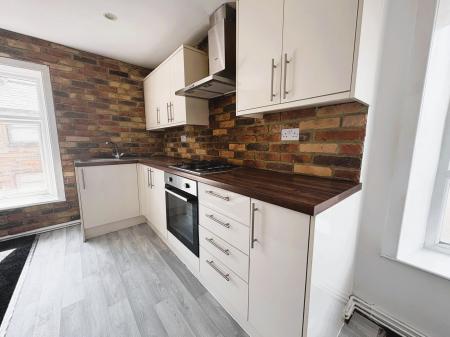 2 bedroom Flat to let in Hargreaves Street, Burnley, BB11
