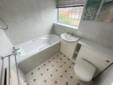 3 bedroom Semi-detached house to let in Station Road, Higham on the Hill, CV13