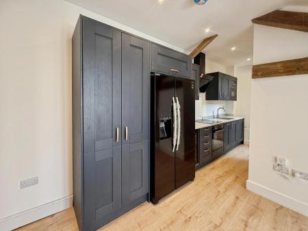 2 bedroom Flat to let in Essentia House, Upper Bond Street, Hinckley