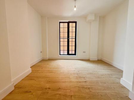 2 bedroom Flat to let in Essentia House, Upper Bond Street, Hinckley