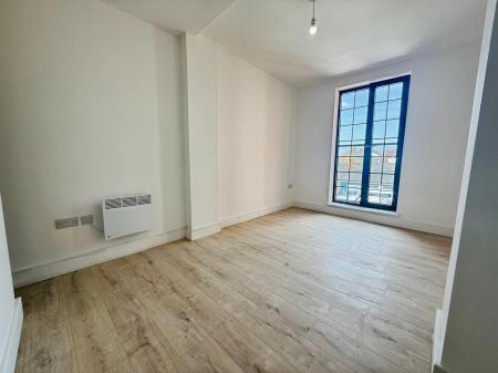 2 bedroom Flat to let in Essentia House, Upper Bond Street, Hinckley