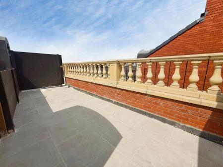 2 bedroom Flat to let in Essentia House, Upper Bond Street, Hinckley