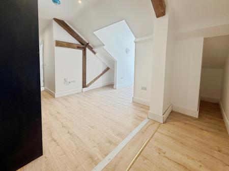 2 bedroom Flat to let in Essentia House, Upper Bond Street, Hinckley