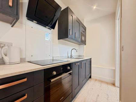 2 bedroom Flat to let in Essentia House, Upper Bond Street, Hinckley