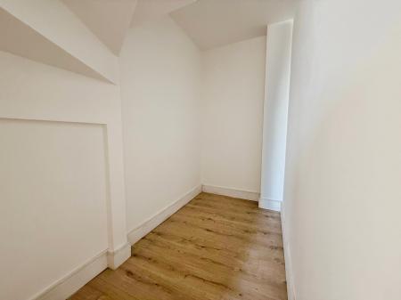 2 bedroom Flat to let in Essentia House, Upper Bond Street, Hinckley