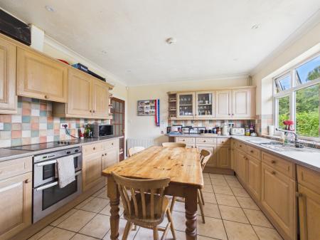 3 bedroom Detached bungalow for sale in Woodgate Road, Burbage, LE10
