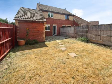 2 bedroom Semi-detached house to let in Sterling Way, Nuneaton, CV11