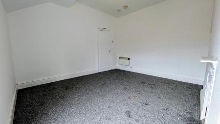 1 bedroom Flat to let in 95 Bold Street, Fenny Drayton, FY7