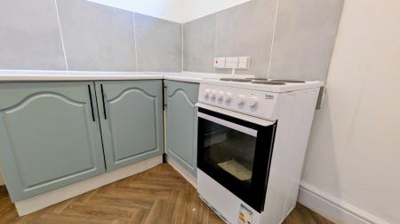 1 bedroom Flat to let in 95 Bold Street, Fenny Drayton, FY7