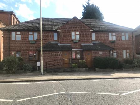 2 bedroom Flat to let in Upper Bond Street, Hinckley, LE10
