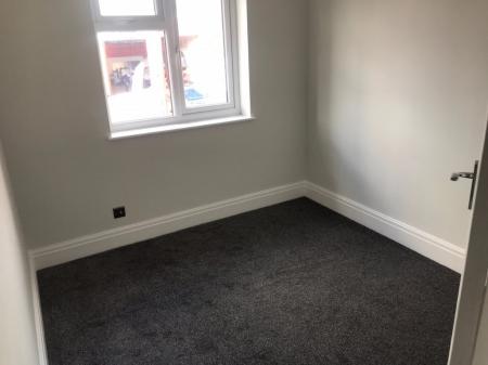 2 bedroom Flat to let in Upper Bond Street, Hinckley, LE10